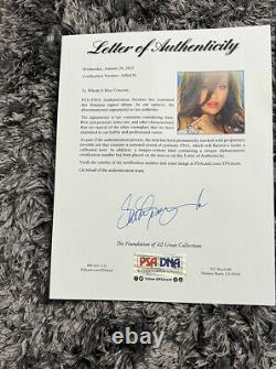 Rihanna signed A Girl Like Me vinyl Record PSA/DNA