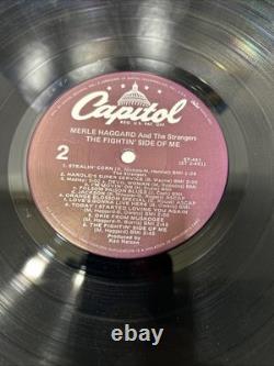 Album de vinyle signé par Merle Haggard 'The Fighting Side' Album de vinyle signé par Merle Haggard 'The Fighting Side'