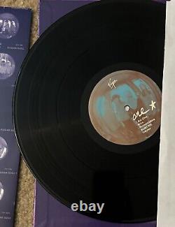 Billy Corgan a signé le vinyle Gish des Smashing Pumpkins.