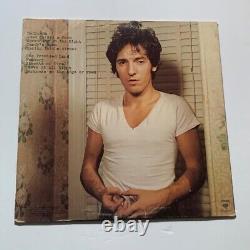 Bruce Springsteen a signé l'album vinyle LP Darkness on the Edge of Town