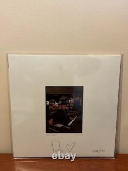 Concert Tiny Desk de Fred Again de NPR en vinyle blanc LP signé à la main et numéroté (édition limitée à 3000)