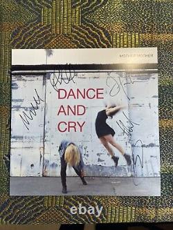 DISQUE VINYLE DANCE & CRY DE MOTHER MOTHER SIGNÉ - DÉDIÉ LORS DE LA RENCONTRE ET SALUT