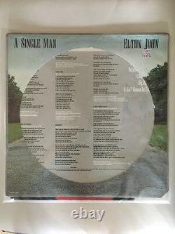 Elton John Autographié Un Seul Homme Album Signé Encadré Avec Picture Vinyl Dis