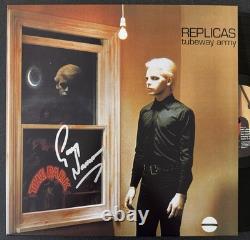 Gary Numan album vinyle LP « Replicas » signé avec certificat d’authenticité JSA CoA