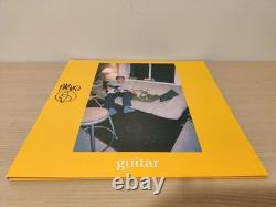 Guitare signée de Mac DeMarco Vinyle LP Pochette signée Disque dédicacé