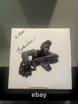 L'album Algorithm de Lucky Daye. Édition limitée signée de disque vinyle autographed.