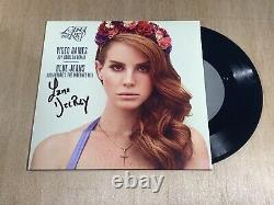 Lana Del Rey A Signé 7 Inch Vinyl Record Video Games Blue Jeans Proof