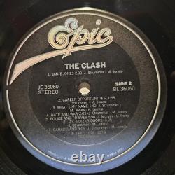 Le disque vinyle autographe de l'album éponyme de The Clash 4 signatures COA VEUILLEZ LIRE