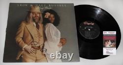 Leon Russell a signé l’album vinyle de mariage LEON & MARY RUSSELL LP avec certificat d’authenticité JSA