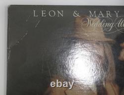 Leon Russell a signé l’album vinyle de mariage LEON & MARY RUSSELL LP avec certificat d’authenticité JSA