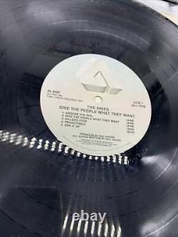 Les Kinks Donnent Aux Gens Ce Qu'ils Veulent Vinyl Album Signed By Band