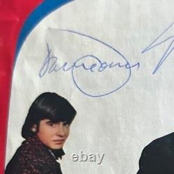 Les Monkees Signé par tous (4) Thème des Monkees 45 Disque Vinyle Couverture