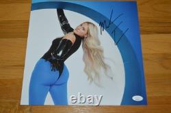 Meghan Trainor LP vinyle Timeless signé avec insert et hologramme JSA