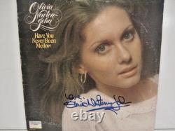 Olivia Newton-John - 1975 Have You Ever Been Mellow Vinyle dédicacé authentifié