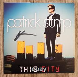 Patrick Stump de Fall Out Boy a signé ce vinyle 7 pouces 45 tours de This City RSD RAD
