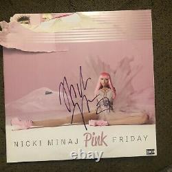 Rare Nicki Minaj Pink Friday Vinyl Autographié Couverture Endommagée Aucun Dommage Au Vinyl