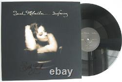 Sarah McLachlan a signé l'album vinyle Surfacing avec preuve d'authenticité de Beckett