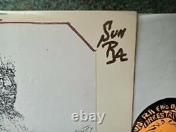 Sun Ra Out Beyond The Kingdom Of Vinyl Lp Mega Rare Signé Excellent Con