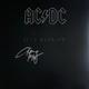 Vinyle Ac/dc Back In Black Signé Par Angus Young