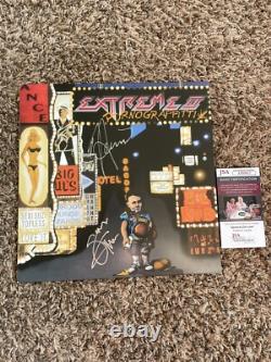 Vinyle LP Extreme Signed Pornograffitti JSA