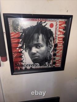 Vinyle LP dédicacé de Madeintyo