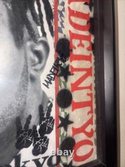 Vinyle LP dédicacé de Madeintyo