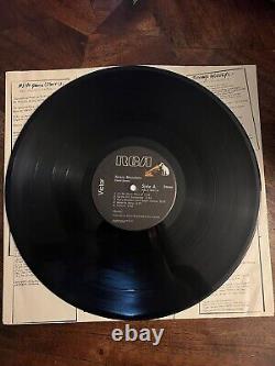 Vinyle LP signé par David Bowie Scary Monsters Super Creeps Record autographié.