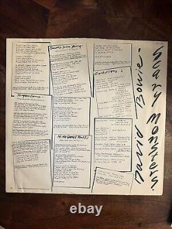 Vinyle LP signé par David Bowie Scary Monsters Super Creeps Record autographié.
