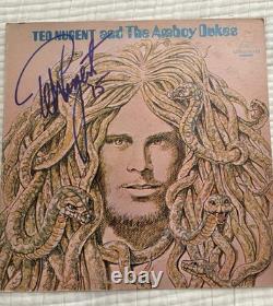 Vinyle signé par Ted Nugent avec authentification d’autographe JSA